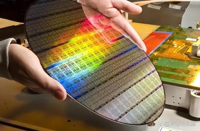 中國芯片逆風翻盤，美國阻擋無效：國產(chǎn)芯，正當時！(圖1)