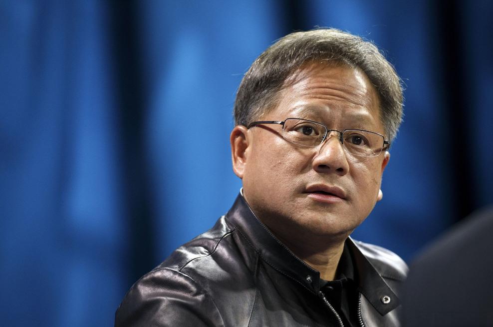 中國(guó)市場(chǎng)一夜“歸零”？英偉達(dá)黃仁勛發(fā)出警告，國(guó)產(chǎn)芯片廠商迎來(lái)轉(zhuǎn)機(jī)(圖2)