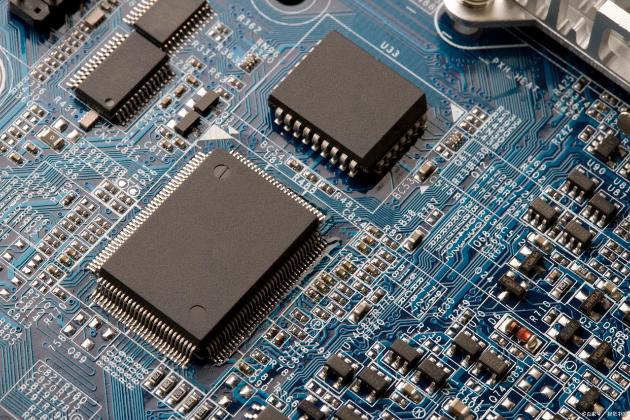 突發(fā)！全球芯片賽道大換血，巨頭放棄中低端，中國(guó)廠商：從跟跑到領(lǐng)跑就看這波(圖1)