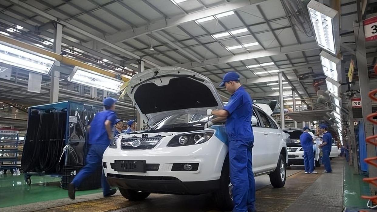 2025芯片大戰(zhàn)迎來分水嶺，中方警告全球“配合美國禁令就是違法”，美媒承認中國超越時刻已到(圖3)