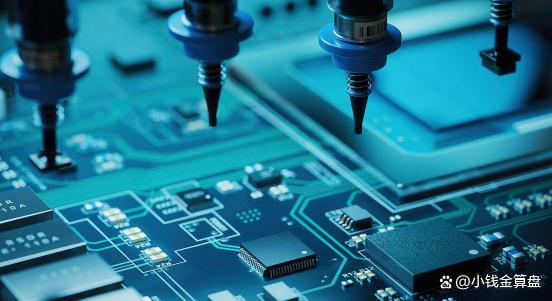 變天！全球芯片市場明年要沖破萬億美元大關(guān)，從“缺芯”到“萬億”，芯片行業(yè)只用了兩年！(圖1)